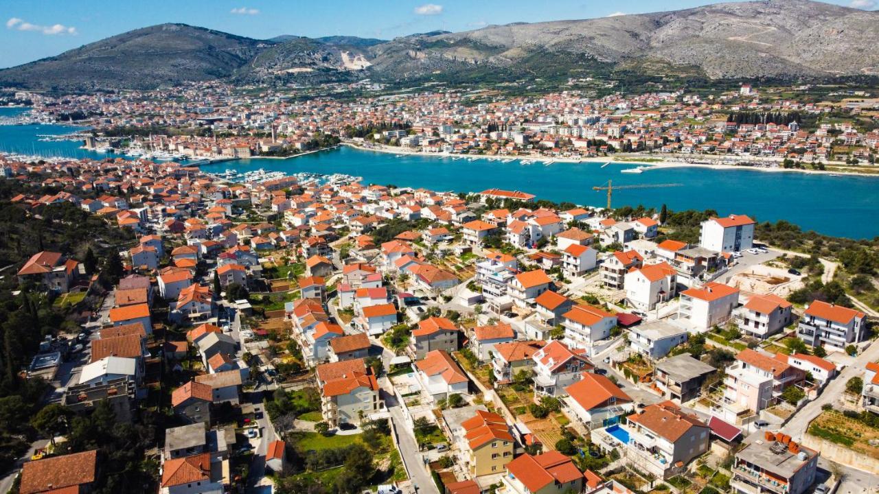 Peaceful & Sunny Apartments Trogir Exterior foto